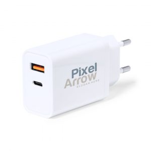 1437 Cargador USB Golem